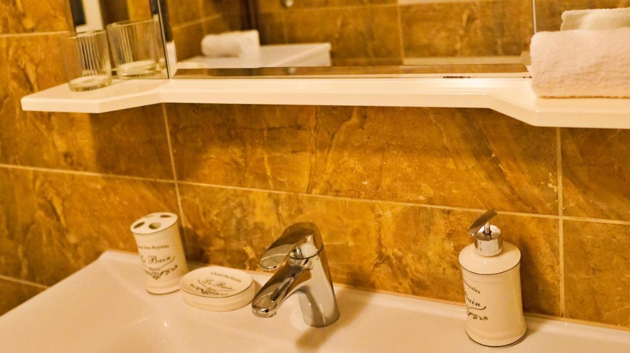 סראייבו City Center Grand Apartment - Three-Bedroom, Free Parking מראה חיצוני תמונה