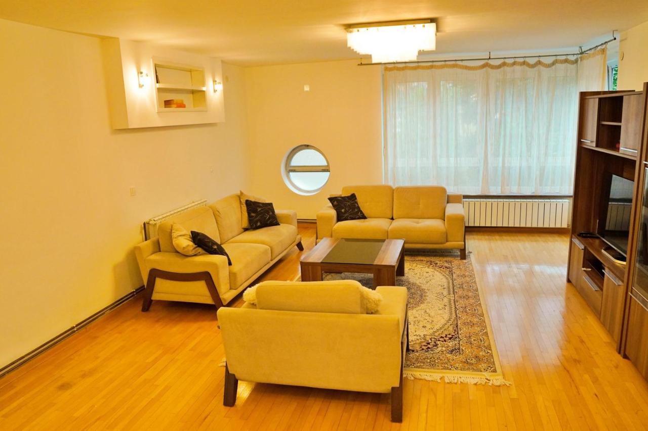 סראייבו City Center Grand Apartment - Three-Bedroom, Free Parking מראה חיצוני תמונה