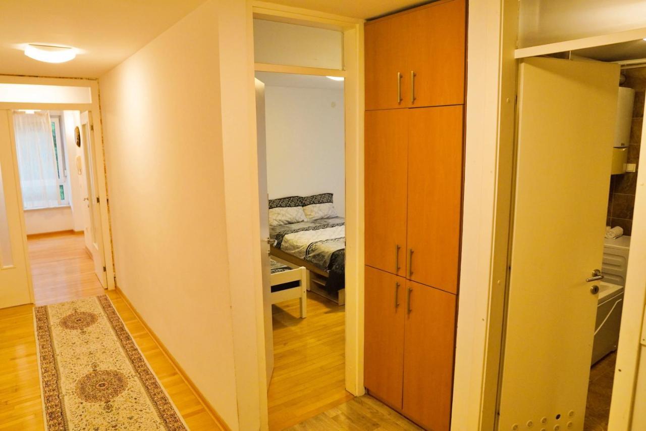 סראייבו City Center Grand Apartment - Three-Bedroom, Free Parking מראה חיצוני תמונה