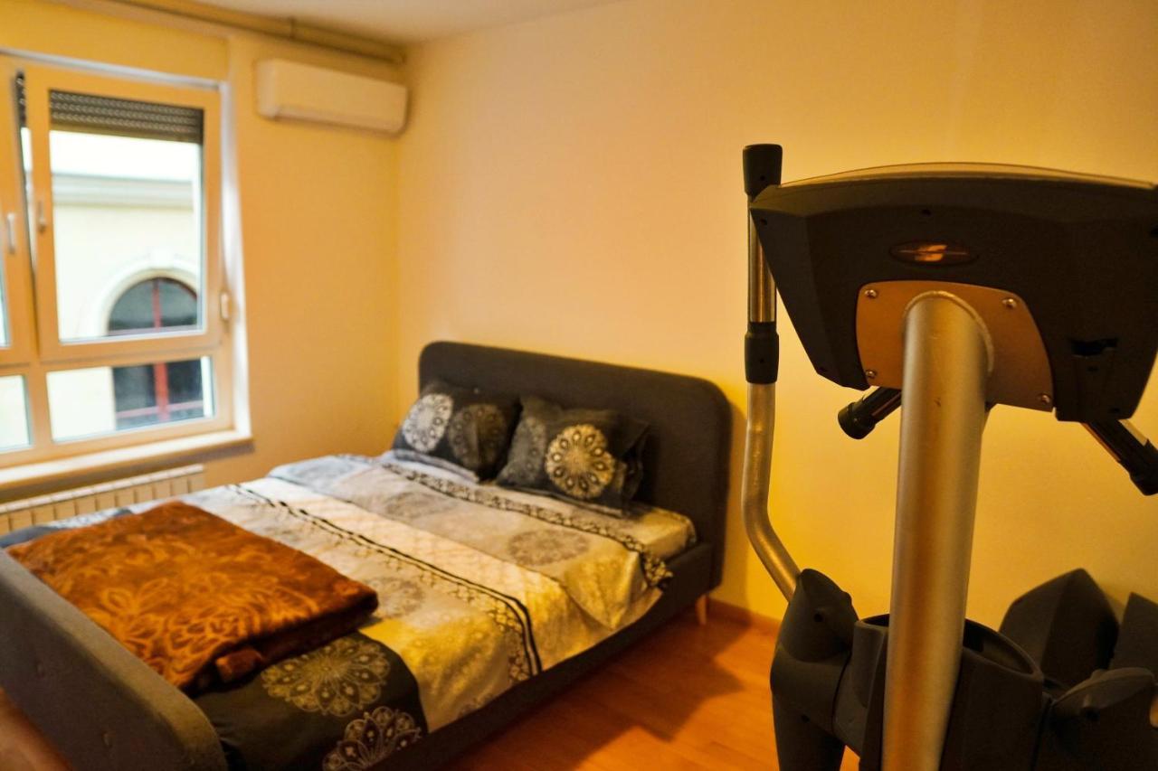 סראייבו City Center Grand Apartment - Three-Bedroom, Free Parking מראה חיצוני תמונה