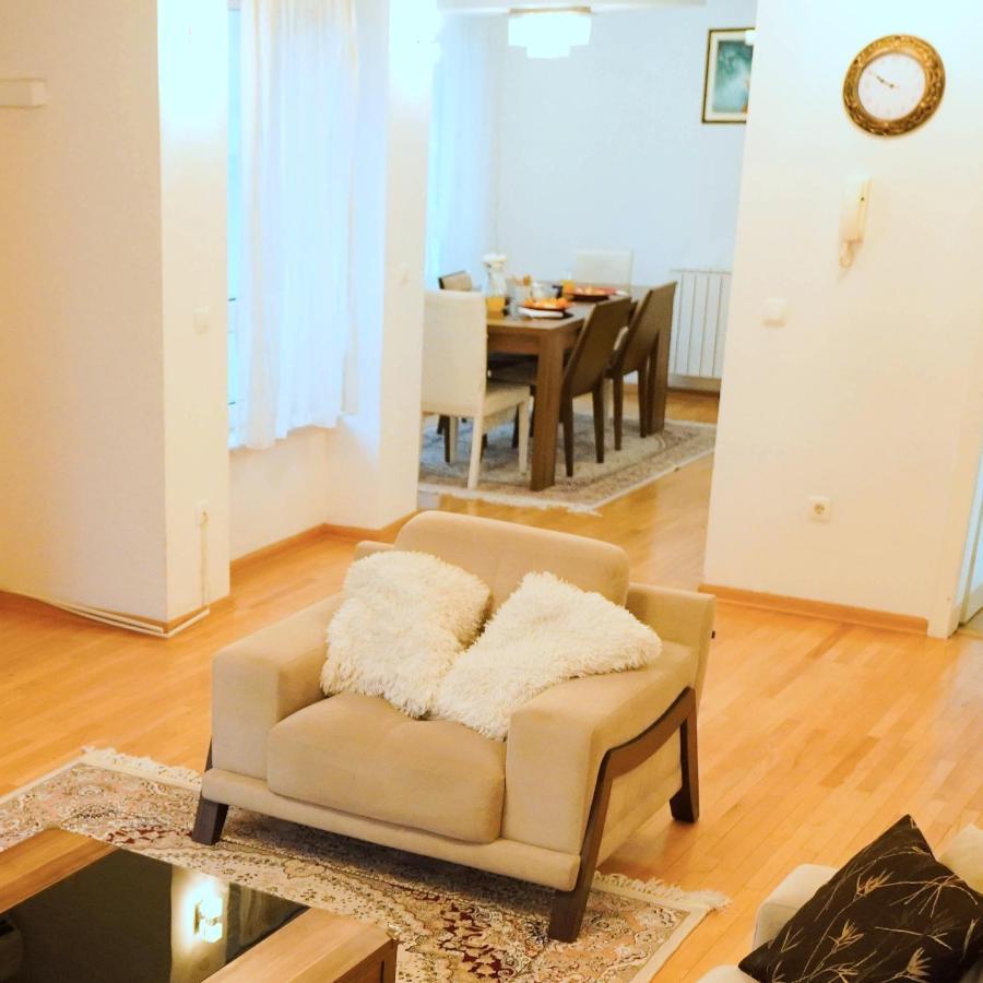 סראייבו City Center Grand Apartment - Three-Bedroom, Free Parking מראה חיצוני תמונה
